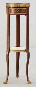 BLOMBORD, Louis XV-stil, sent 1800-tal.