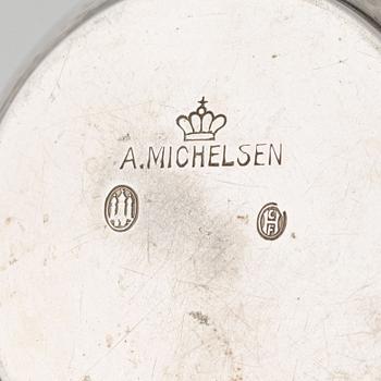 A Pair of Danish Silver Bowls, by Anton Michelsen, Copenhagen 1919.