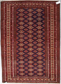 MATTA, old Turkmen, silkesvarp ca 181x132 cm.
