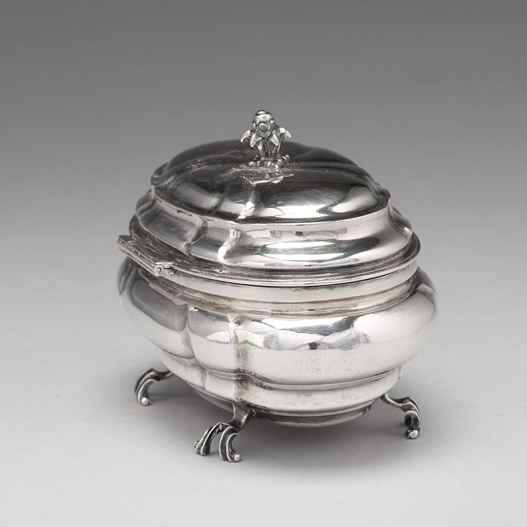 A Swedish 18th century Gustavian silver sugar-casket, mark of Niclas Warneck, Karlstad 1755.