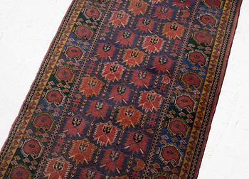 A runner carpet, Beshir, approx. 287 x 84 cm.