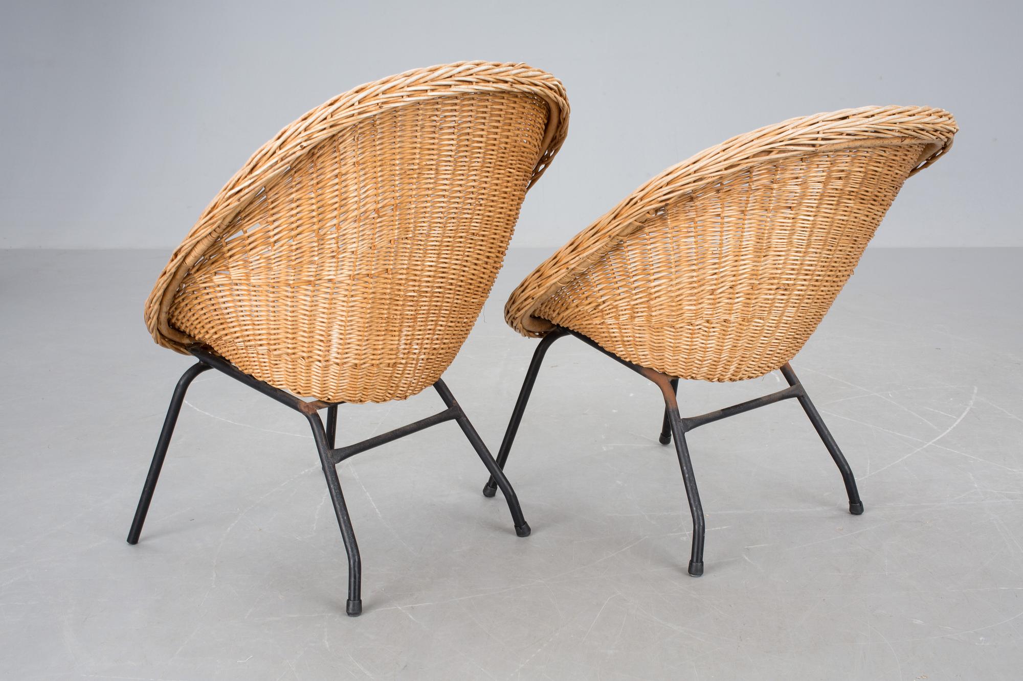 FÅTÖLJER, 2 stycken, 1950-tal, troligen NK.