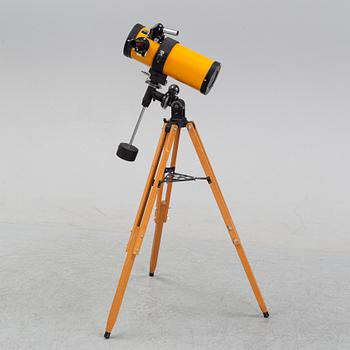 A telescope, Zenith, 20th century.