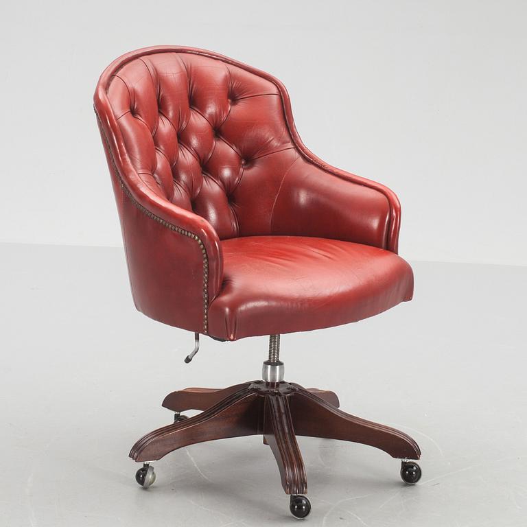 SKRIVBORDSSTOL, 1900-talets andra hälft.