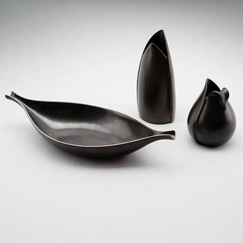 VASER, 2 st samt FAT, stengods, Endiv och Pungo, Stig Lindberg, Gustavsberg.