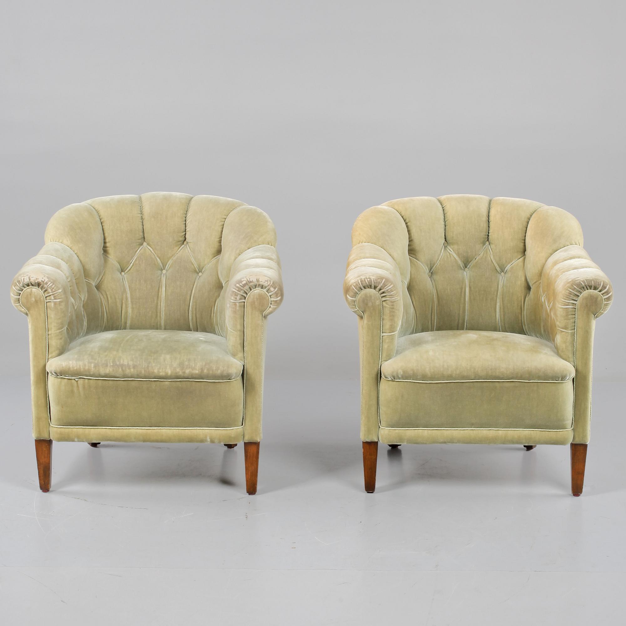 FÅTÖLJER, ett par, 1900-talets andra hälft.