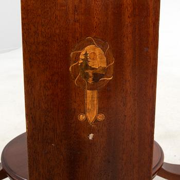 Table from the first half of the 20th century.