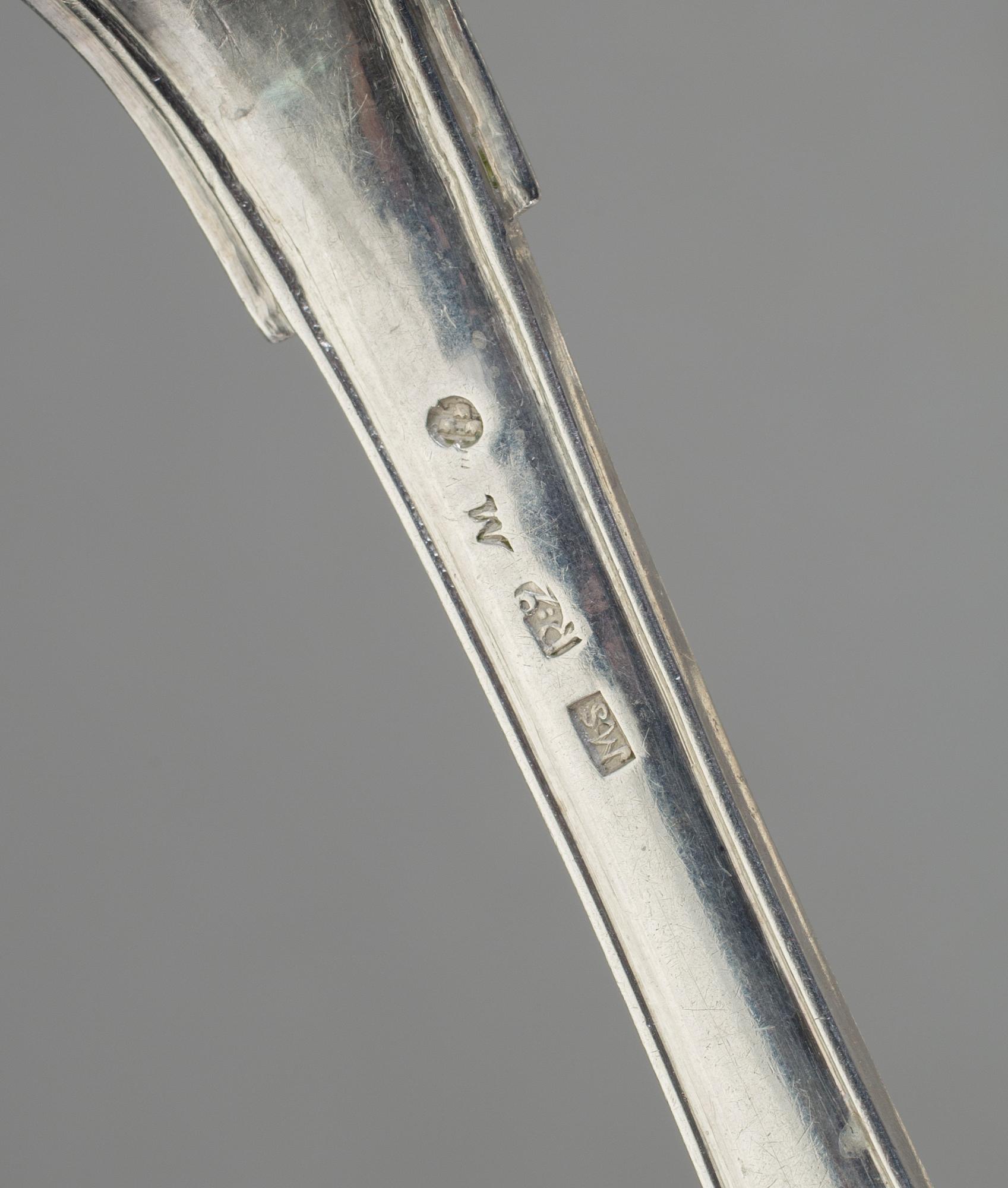 SKEDAR, 5st, silver, bla Alexander Magnus Lundström, Visby, 1843. Vikt ca 273g.