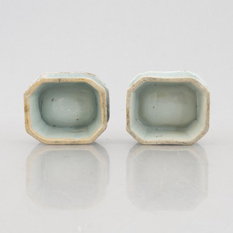 A pair of blue and white porcelain salt cellars, China, 18th century.