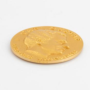 A Swedish 18K gold medal, over H.K.H. King Carl XVI Gustaf as crown prince.