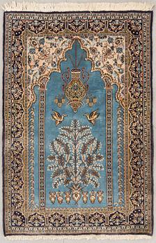 MATTA, old, Ghom, part silk, ca 152 x 102 cm.