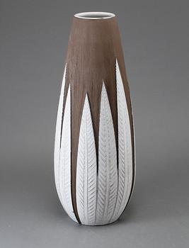 GOLVVAS, stengods, "Paprika", Anna-Lisa Thomson, Upsala Ekeby, i produktion 1951-1969.