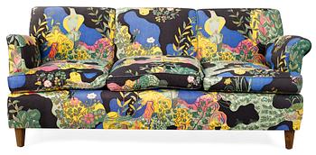 A Josef Frank sofa by Firma Svenskt Tenn, model 678.