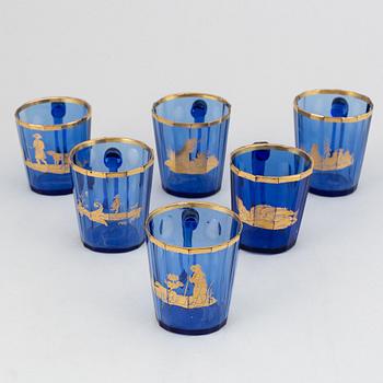 Teglas, 6 st, blått glas, gulddekor, tidigt 1900-tal.
