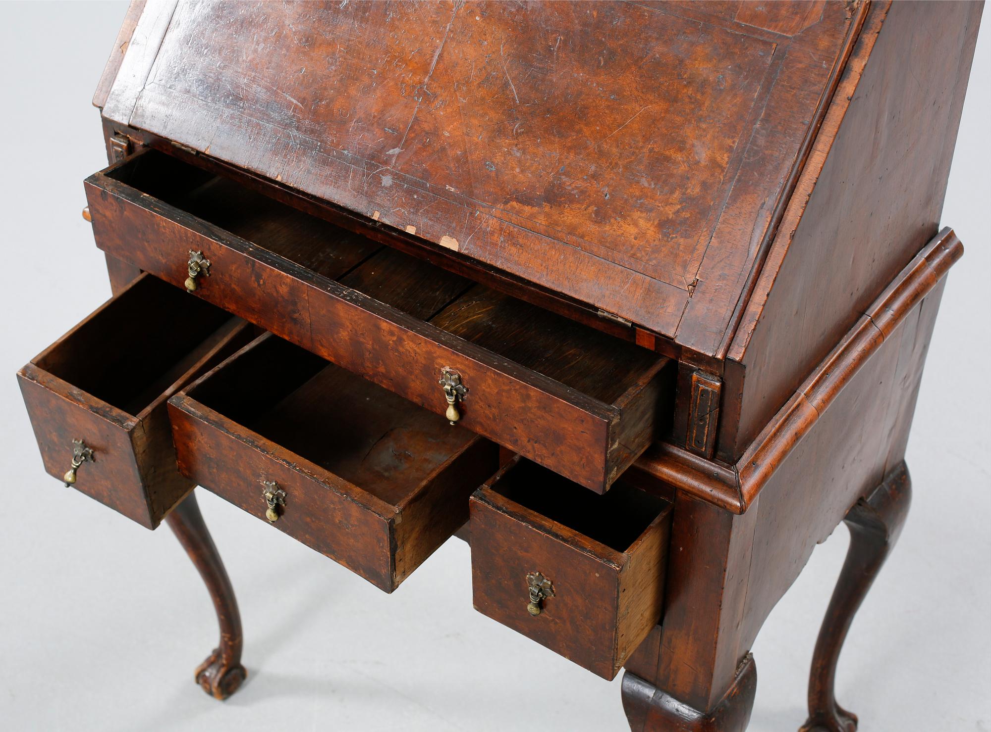 SEKRETÄR, Queen Anne, England, 1700-talets mitt.