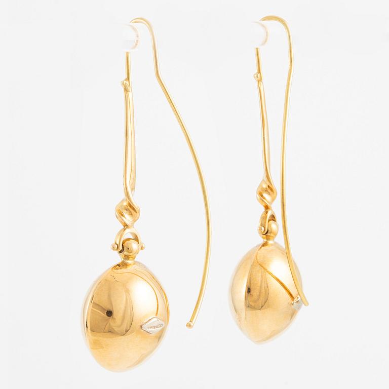 Earrings, a pair, Italy, 18K gold.