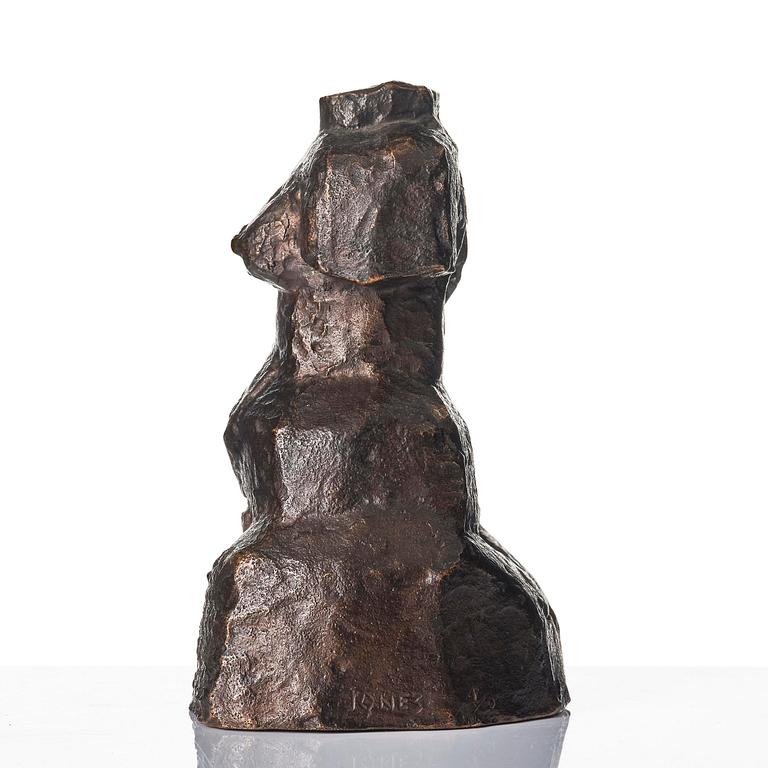 Arne Jones, Torso.