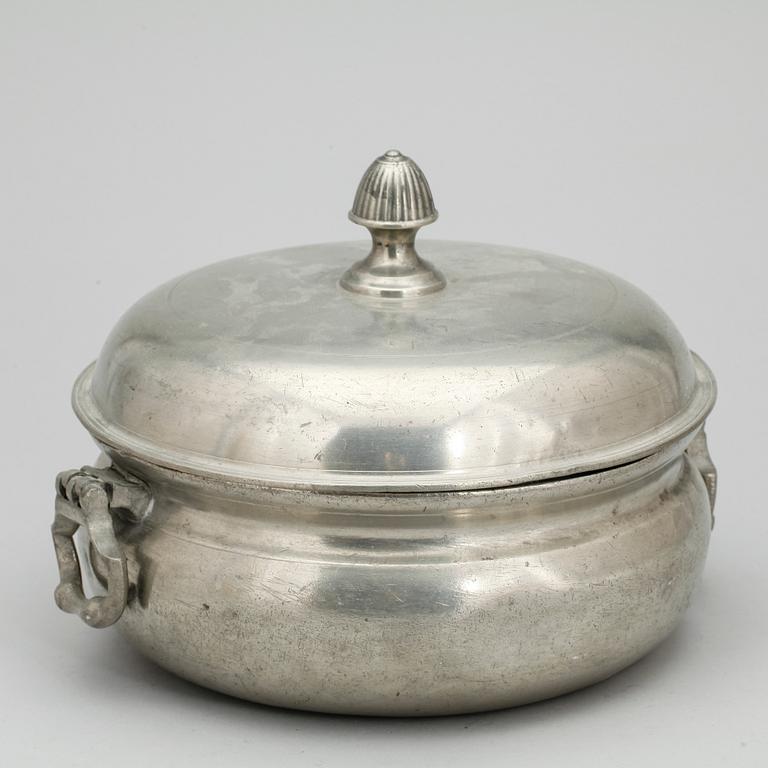 GRÖTSKÅL, tenn, otydliga mästarstämplar, 1800-tal.