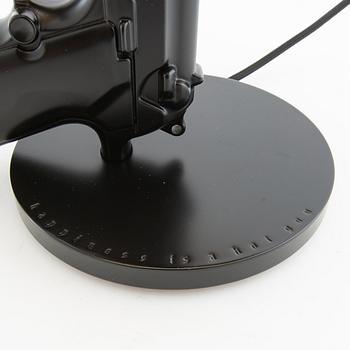 Philippe Starck, bordslampa, "Gun bedside Lamp", Flos, Italien.