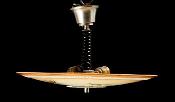 TAKLAMPA, 1900-talets första hälft. H 30.