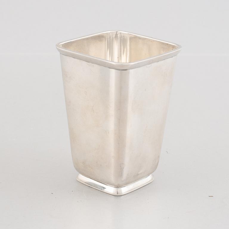 Åke Strömdahl, bägare, sterlingsilver, Hugo Strömdahl AB, Stockholm 1953.