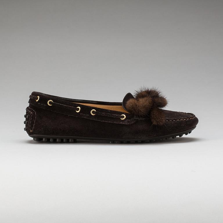 SKOR, The Original Car Shoe.