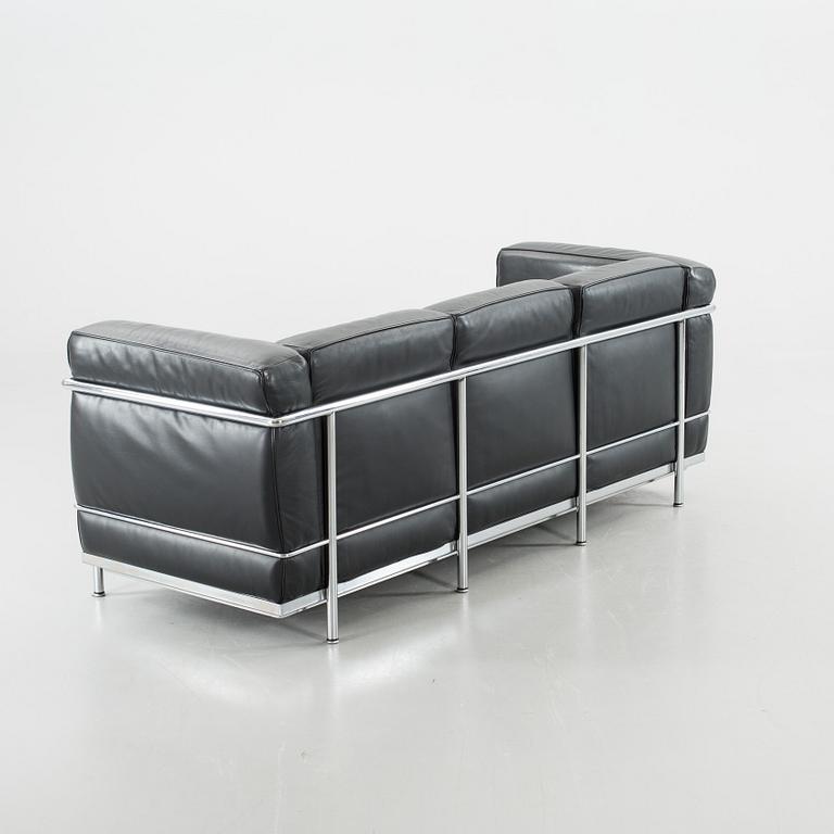 SOFFA, "LC 2", Le Corbusier, Pierre Jeanneret och Charlotte Perriand, Cassina, Italien.