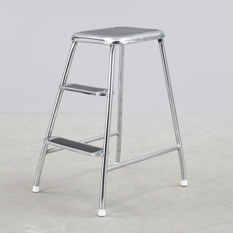 STEGPALL. AWAB, 1900-talets andra hälft.