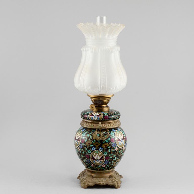 BORDSFOTOGENLAMPA, omkring sekelskiftet 1800/1900.