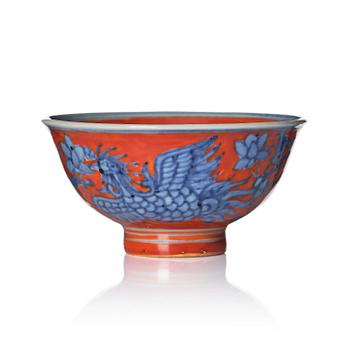 1007. A small blue and white phoenix cup, Qing dynasty, 19th century.