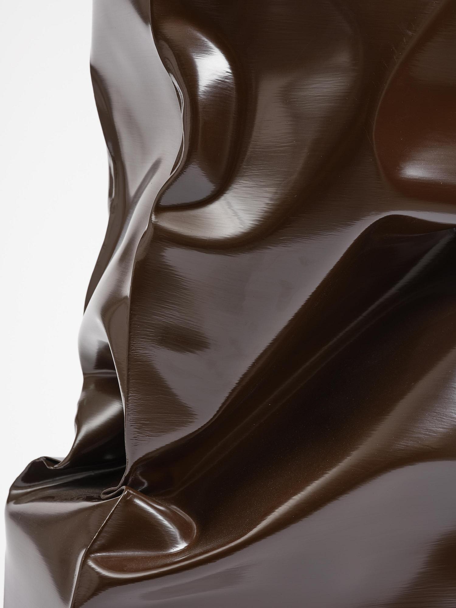 Angela de la Cruz, "Standing Box Large (Brown)".