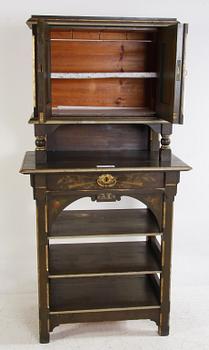 SERVERINGSBORD MED ÖVERSKÅP, tidigt 1900-tal.