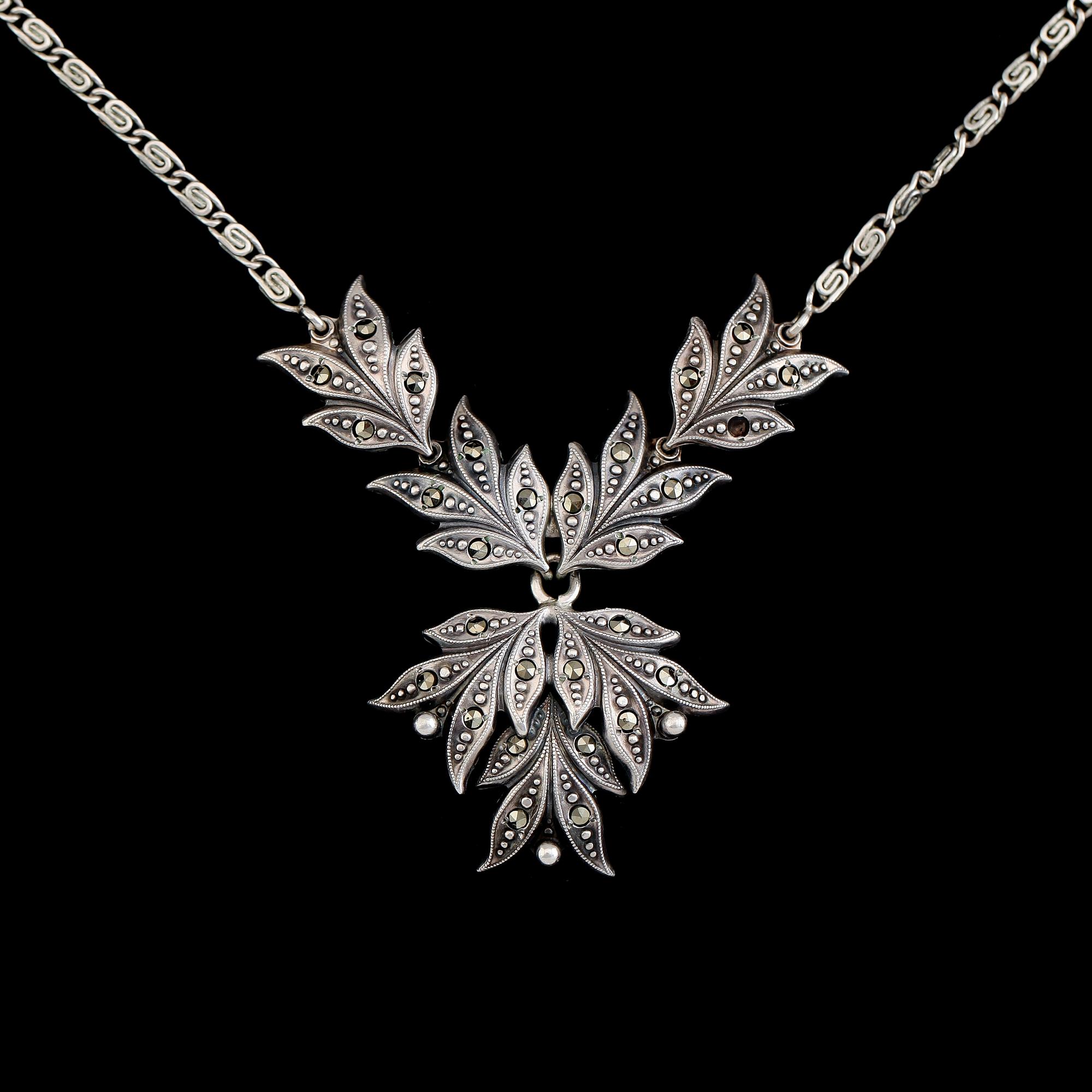 COLLIER, silver och markasiter, 1900-talets mitt.
