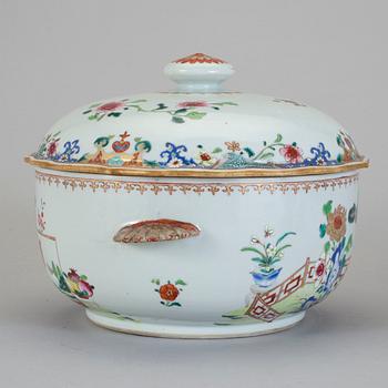 TERRIN, porslin, Qianlong, Kina 1700-tal.