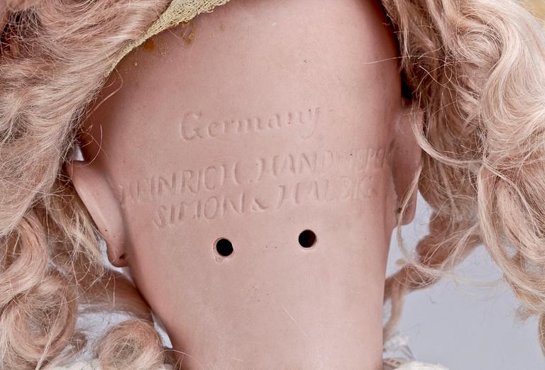 BISKVIFLICKDOCKA, Tyskland, 1900-talets början. Simon & Halbig/Heinrich Handwerck.