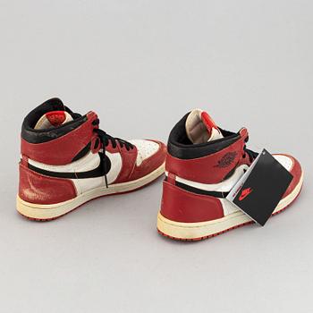 Sneakers, "Air Jordan 1 Chicago", Nike, 1985.