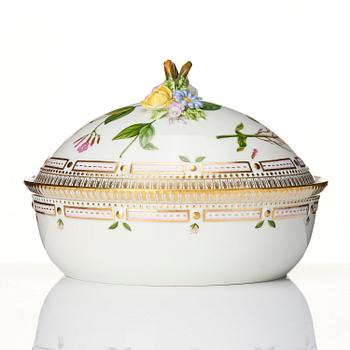 A Royal Copenhagen 'Flora Danica' vegetable tureen with cover, Denmark, 20th century.