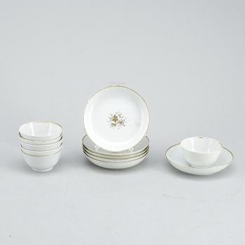 KOPPAR med FAT, 6 st, kompaniporslin, Kina, tidigt 1800-tal.
