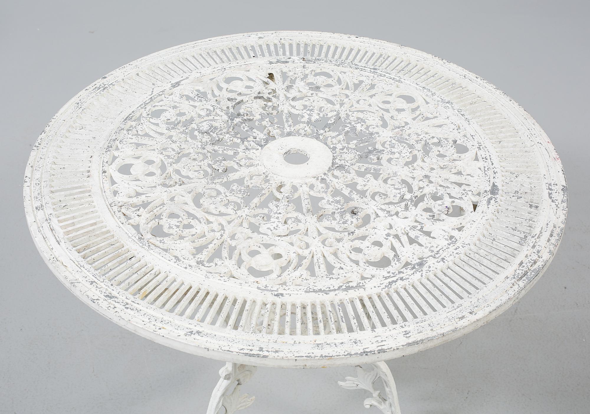 TRÄDGÅRDSMÖBLER, 5 delar, 1900-talets andra hälft.