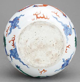 VAS, porslin, Kina, modern tillverkning.