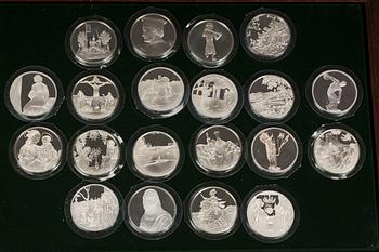 MEDALJER, 200 st, sterlingsilver, Franklin Mint. 1900-talets fjärde kvartal. Total vikt ca 10 kg.
