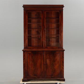 BOKSKÅP, senempire, 1800-talets mitt.
