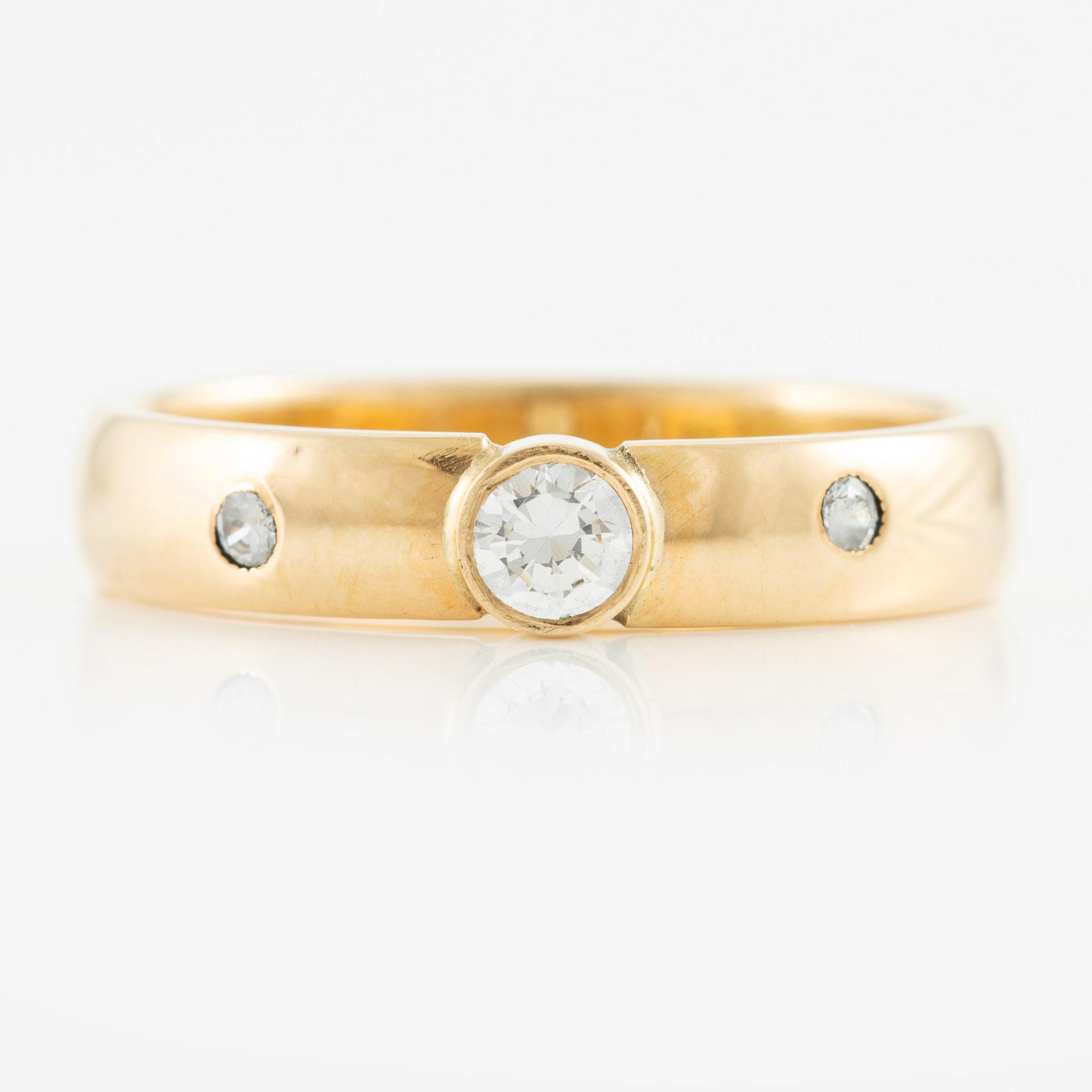Jan-Christer Lundqvist, ring, 18K gold with faceted white stones, Skövde.