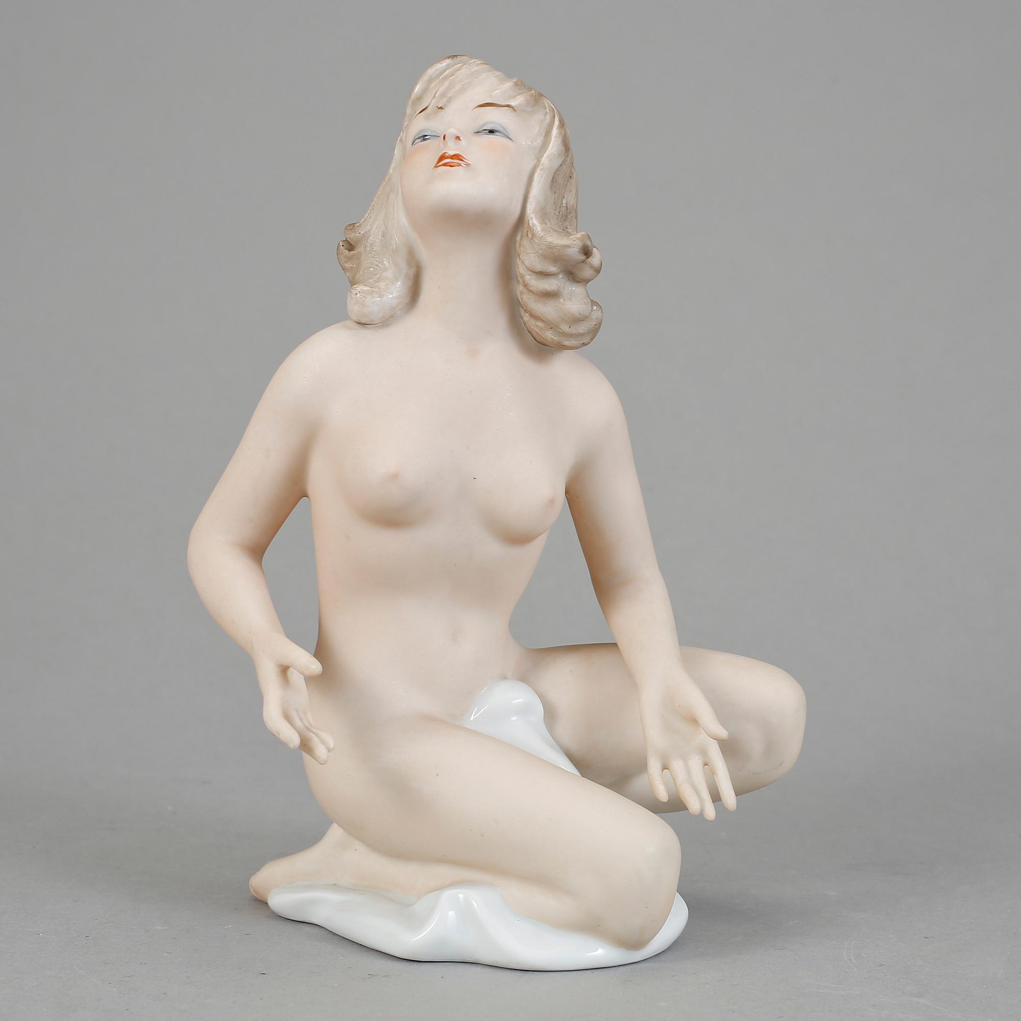 FIGURIN, porslin. Wallendorf, Tyskland, efter 1963.