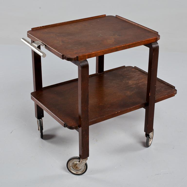 SERVERINGSVAGN, 1900-talets andra kvartal.