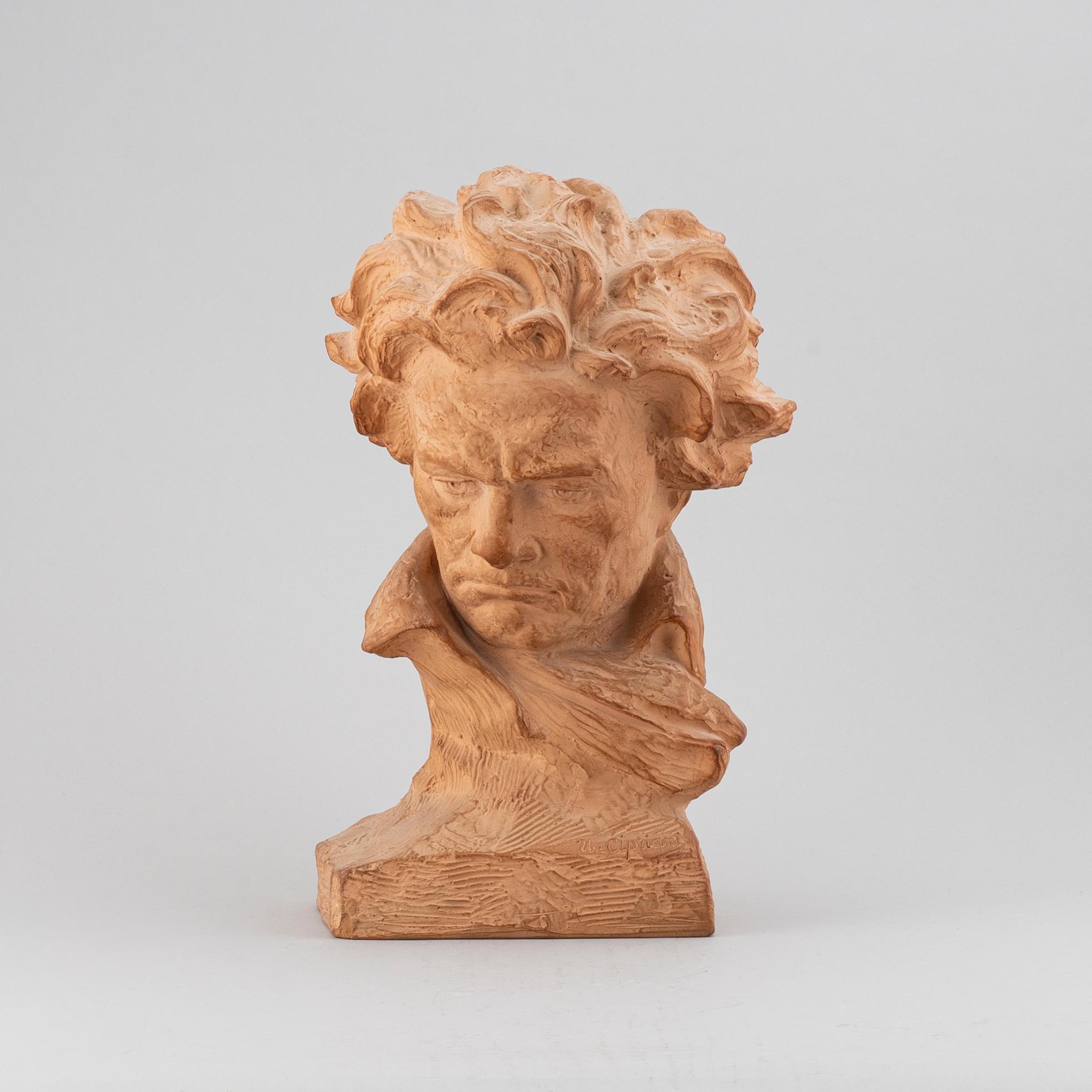 UGO CIPRIANI. Sculpture. Signed. Terracotta, height 39 cm.