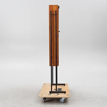 Tom Stepp, herrgarderob, "Akuma", Hadsten Träindustri, Danmark, omkring år 2000.