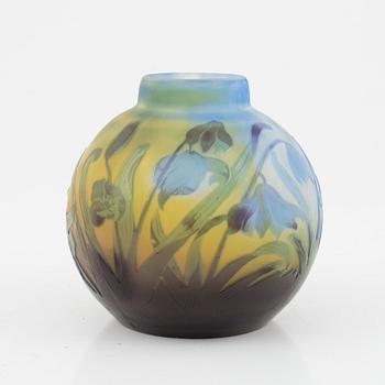 Emile Gallé, an Art Nouveau cameo glass vase, Nancy, France.