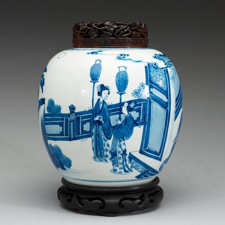 KRUKA, porslin. Qing dynastin, Kangxi (1662-1722).