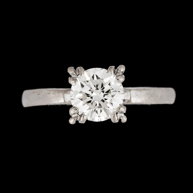 A brilliant cut diamond ring, 1.11 ct.